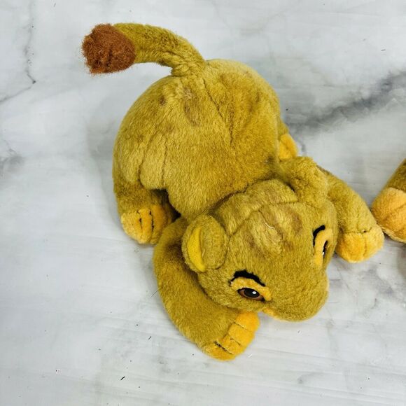 Vintage Disney Store The Lion King Simba 8" Sitting and Pouncing Plush Stuffed - Picture 2 of 11